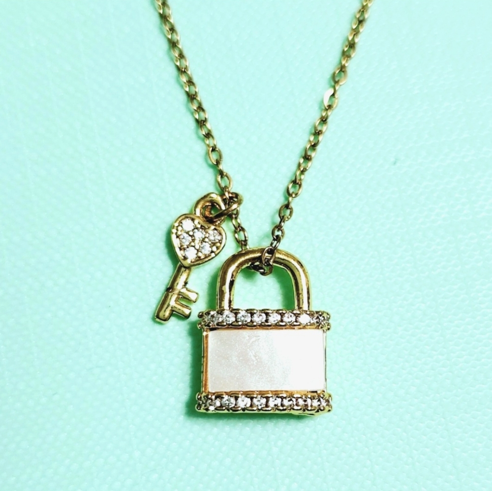 Lock & Key Necklace - Picture 3 of 9